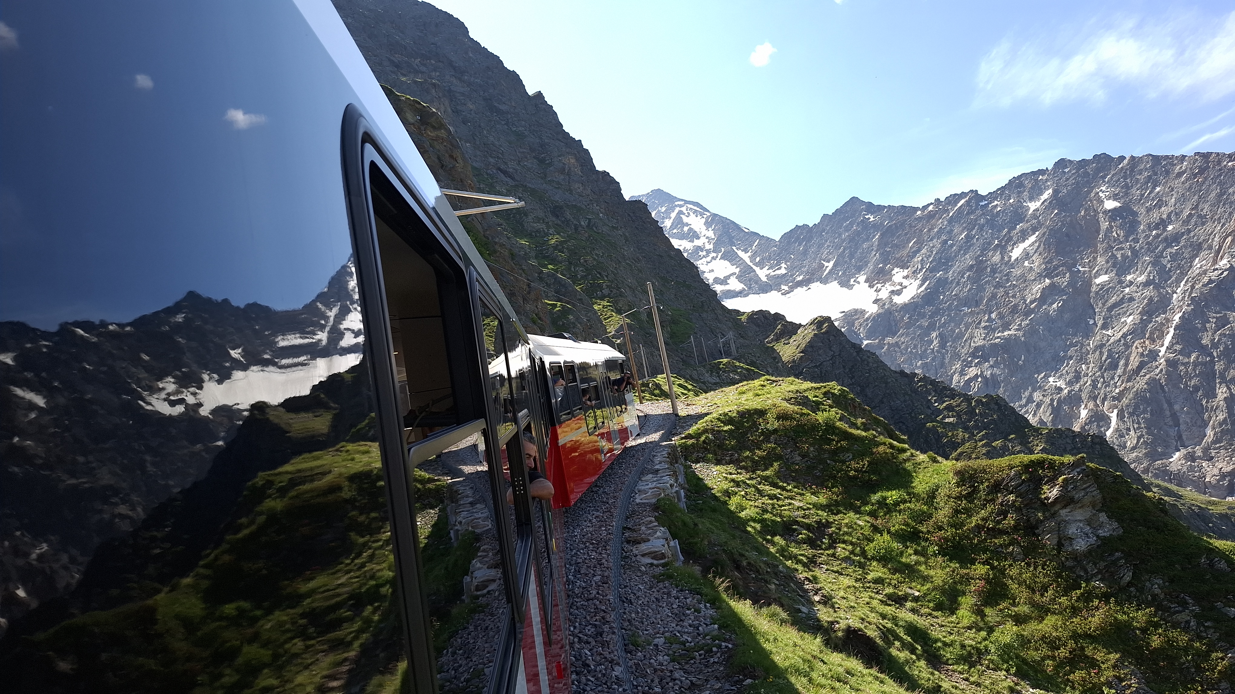 Pack famille excursion au Nid d'Aigle 2.412m